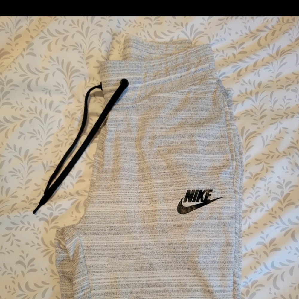 Womens nike joggers